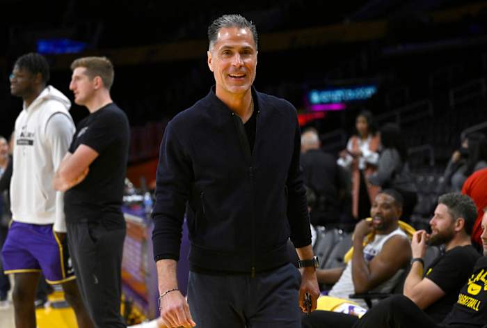 rob pelinka lakers